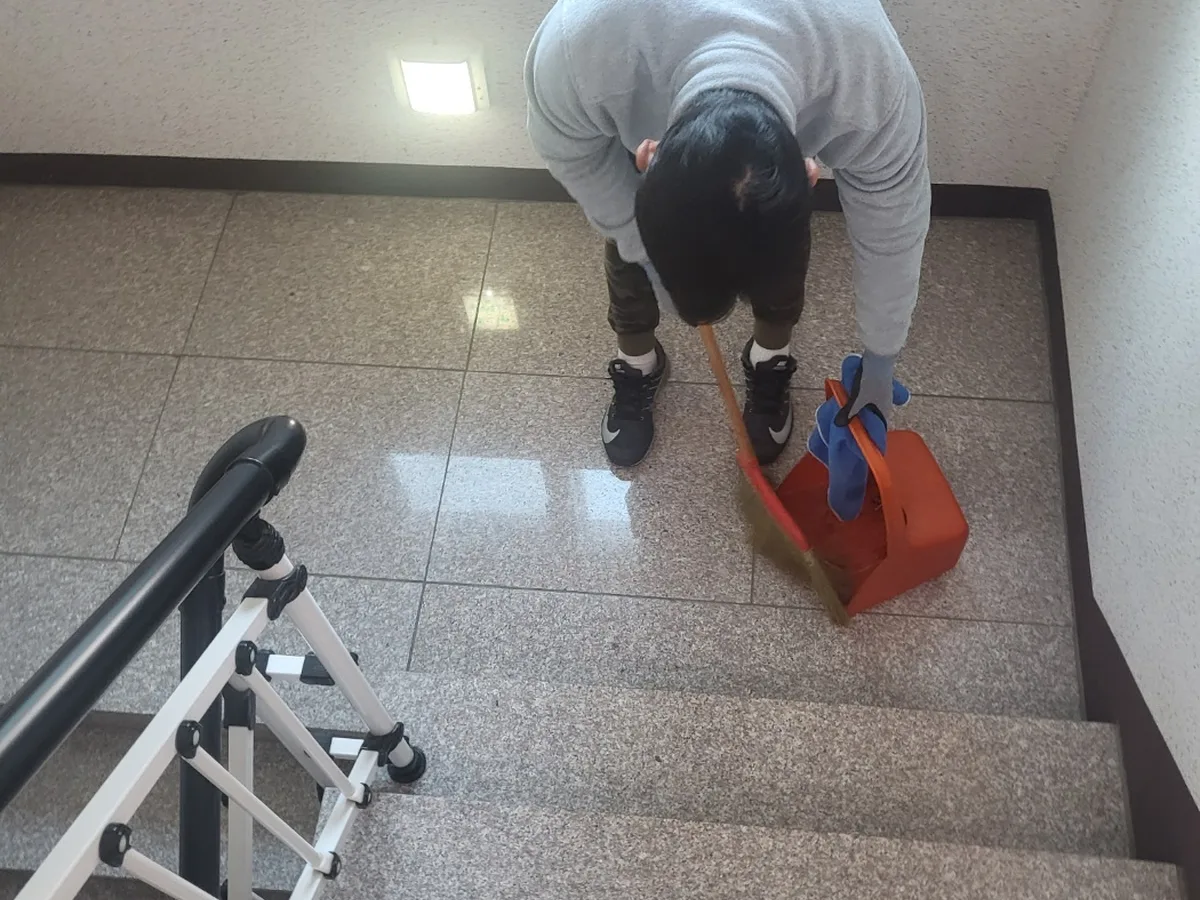 영종구 무의동 오피스 기계실 장비 주변 정밀 위생청소 사례 - 행진크린