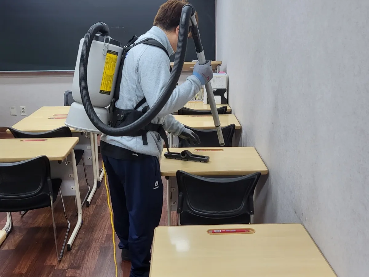 계양구 상야동 학원 좌석·책상 진공 바닥 위생청소 사례 - 행진크린